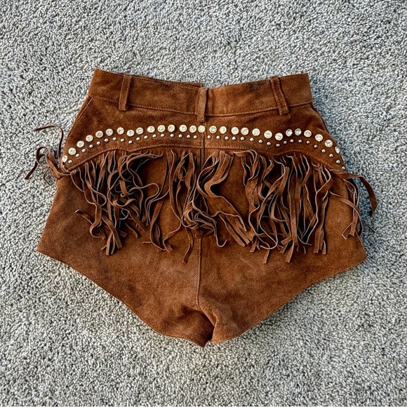 UNDERSTATED LEATHER Dimestone Cowgirl Wanted Shorts In Brown Sz Small - Picture 3 of 6
